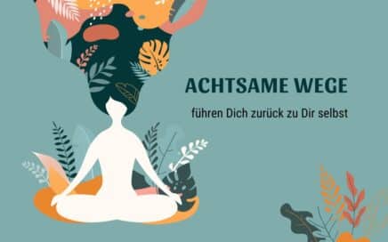 eine Person, die in einer Lotusposition sitzt, einer der achtsame wege